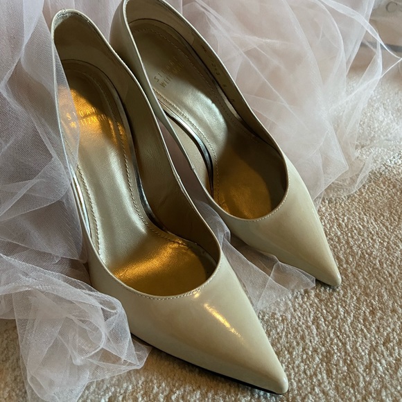 Stuart Weitzman patent shoes in nude - Picture 2 of 4